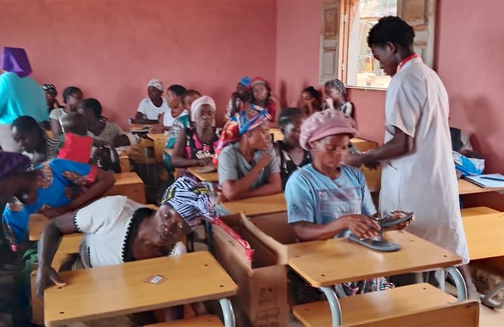 ASSOCIAÇÃO ACREDITAR É PRECISO CONTRATOU 5 PROFESSORES NOMEADAMENTE